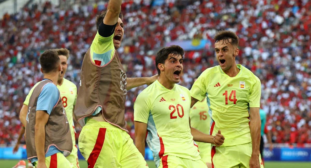 España celebrando la victoria ante Marruecos en las semifinales de los Juegos Olímpicos. /REUTERS